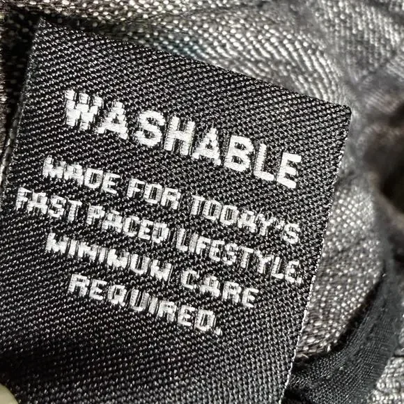 Larry Levine Size 8 stretch denim skirt heathered gray. Zip fly two button waist - Picture 9 of 9